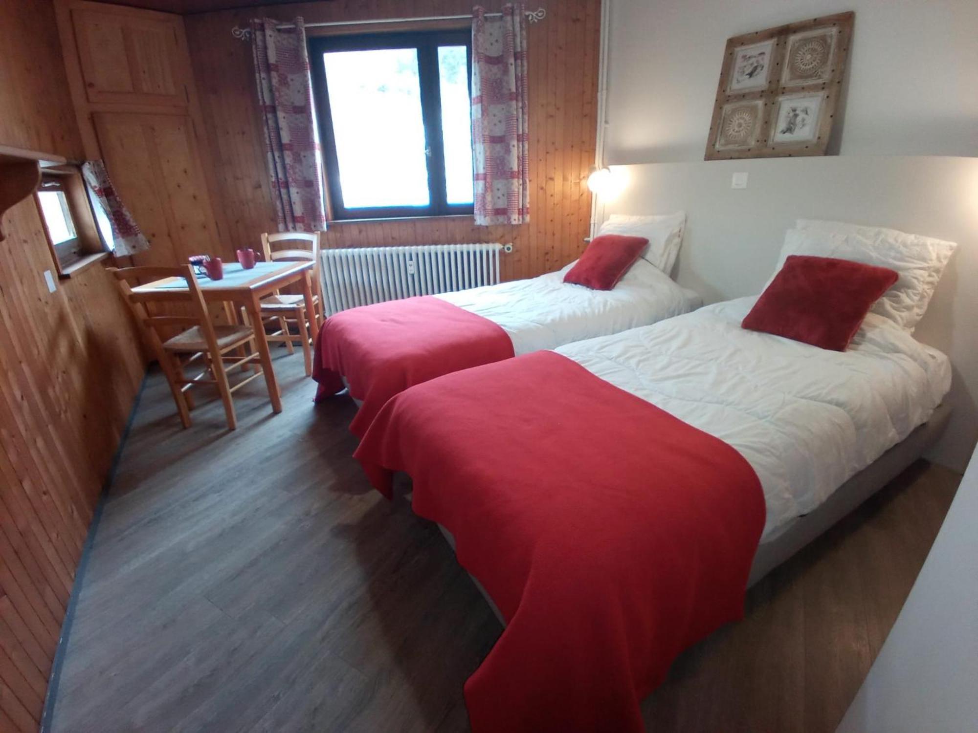 Aravis 1500, No 4, 3 Pieces, Vue Montagne Apartment